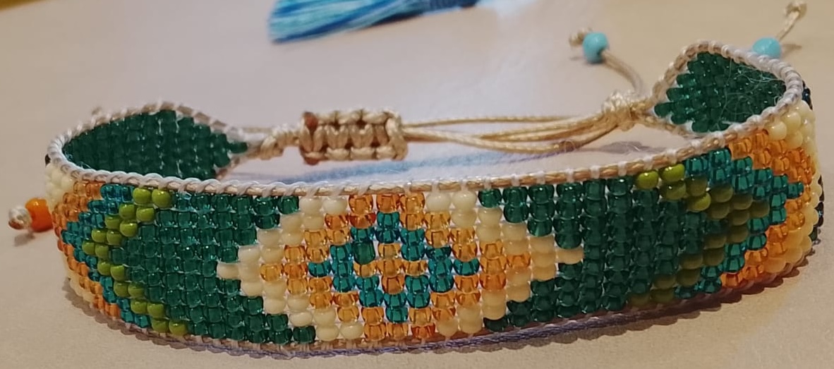The green colourful bracelet - Image 2