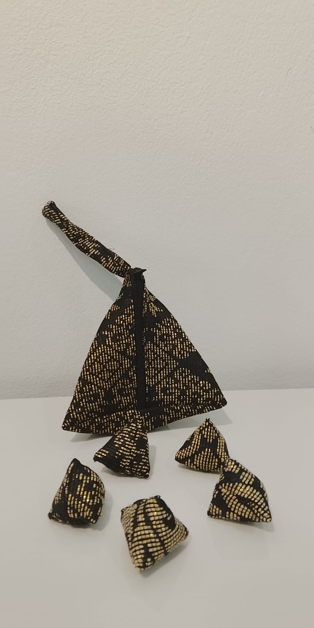 Black and Gold-Coloured Songket Batu seremban! (Malaysian's Tabas - Spanish/Jacks - English) - Image 2