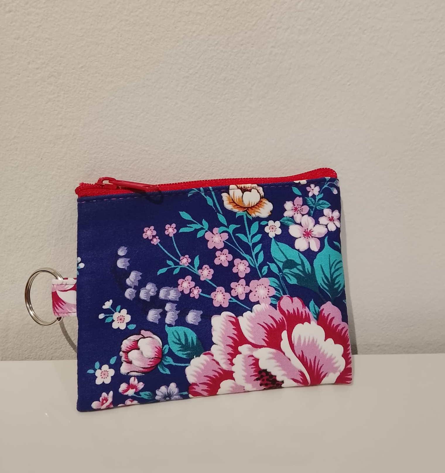 A modern small coin purse from Taiwan (purple)