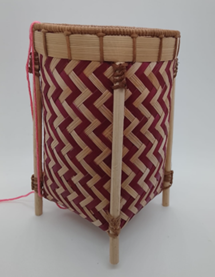 Dusun Sook Kelarai Desktop Organizer (Red and White)
