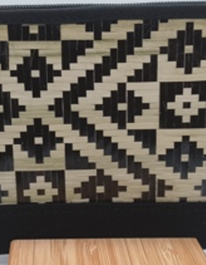 The checkers flowers wallet by Dusun Sook