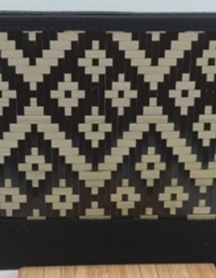 Flowers in square wallet by the Dusun Sook