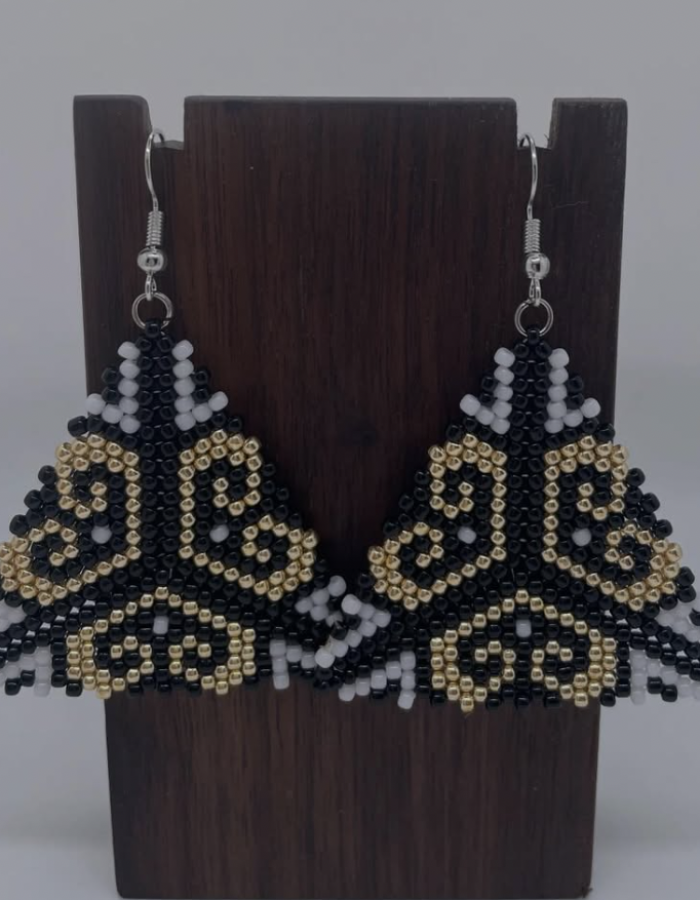 Beaded triangle jewelry (gold, white and black)