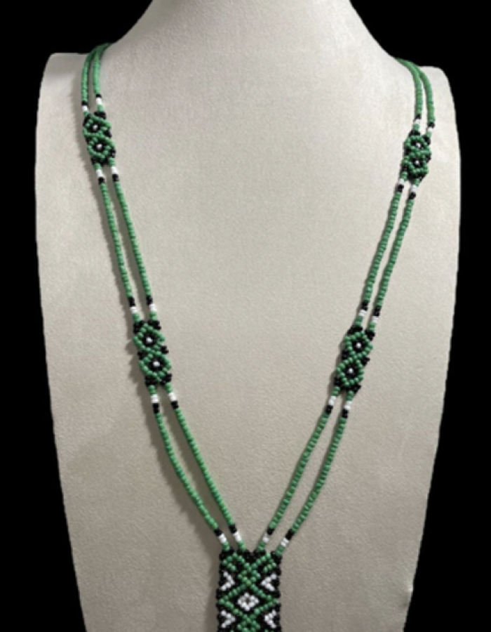 Green Vinusak Necklace