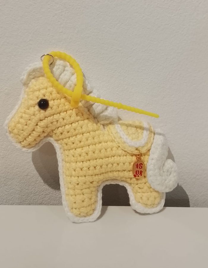 Yellow and white pony (9/8~cm height)
