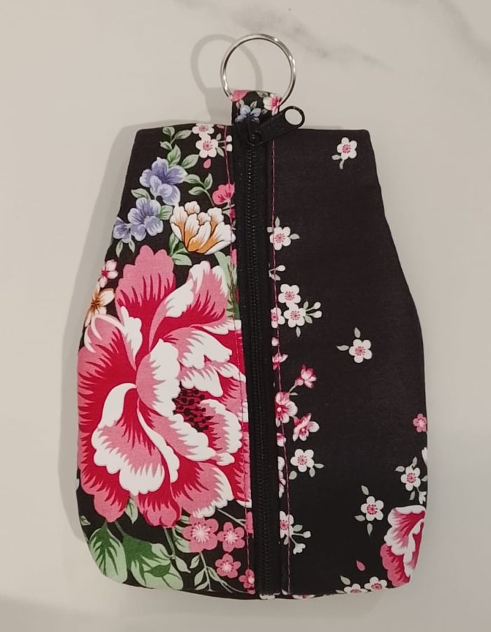 A modern small black bag from Taiwan