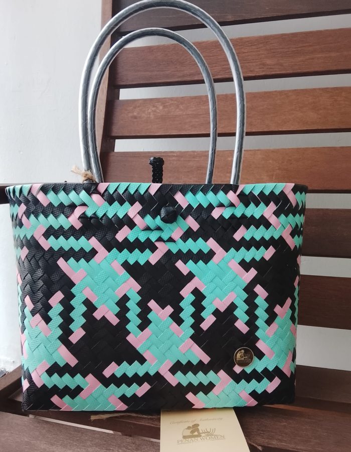 Fun bag by the Penan Women Project